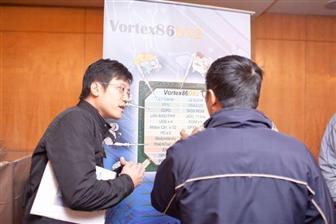  DMP shows off the powerful features of its Vortex86 DX2 SoC to participants at the Digitimes Embedded Technology Forum