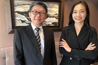 Alpha Network president Yuchin Lin (left) and chairperson April Lin