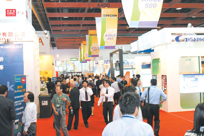 A busy day at SEMICON Taiwan 2005