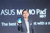 Asustek chairman Jonney Shih , holding the company's new MeMO Pad