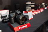 Canon DSLR camera EOS 7D Mark II