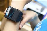 A smart wearable device equipped with a continuous pulse
oximetric module