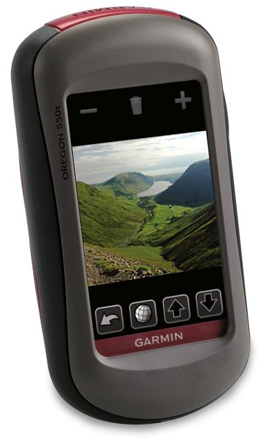 Garmin Oregon 550 with built-in camera and touchscreen GPS