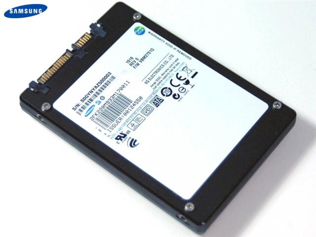 Samsung 512GB SSD utilizing new toggle-mode DDR NAND