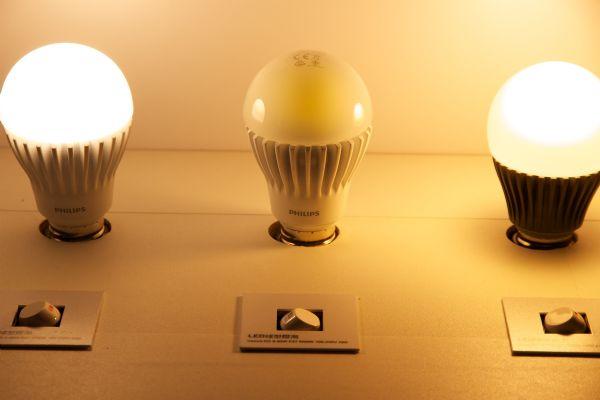 LED light bulbs