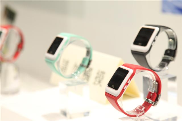 wearable or smartwatch