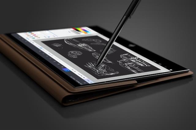 HP Spectre Folio