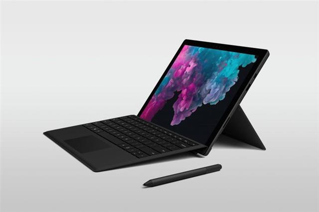 Microsoft Surface Pro 6 2-in-1 device