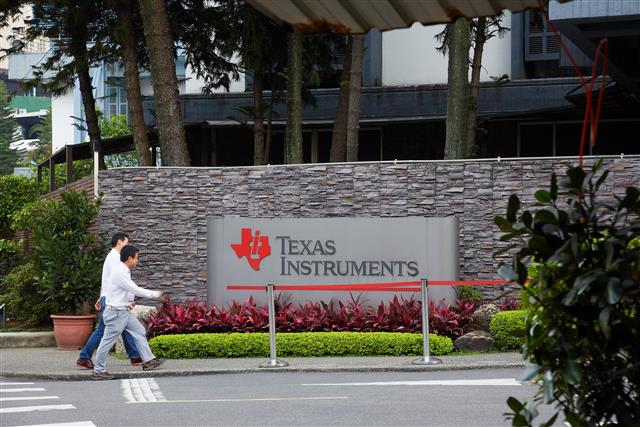 Texas Instruments remains top analog IC supplier